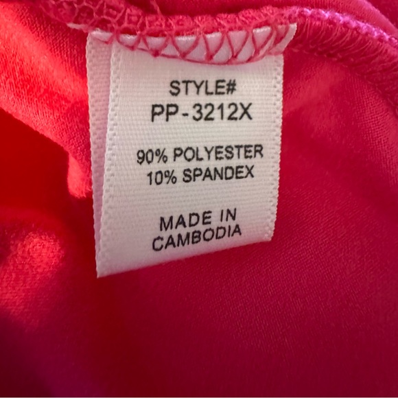 ZENANA Plus size 3X Romper w/ Elastic Waist and Back Keyhole Opening FuchsiaEUC - Picture 5 of 7